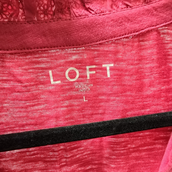 LOFT LARGE RUFFLE TOP - Picture 5 of 6